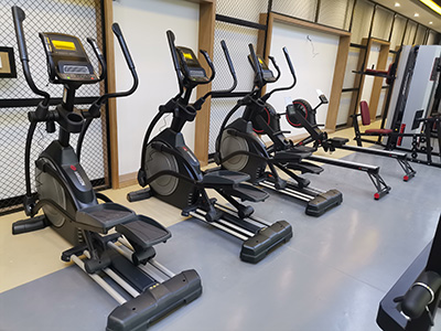 在用橢圓機(jī)進(jìn)行運(yùn)動(dòng)訓(xùn)練時(shí)應(yīng)該注意些什么？