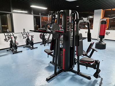 5人站綜合訓練器是鍛煉身體的什么地方？